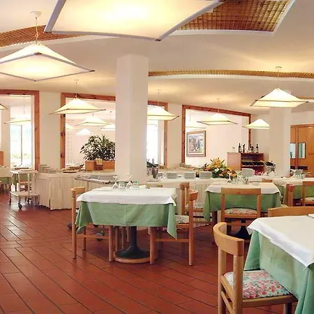 Kyrie Isole Tremiti Hotell