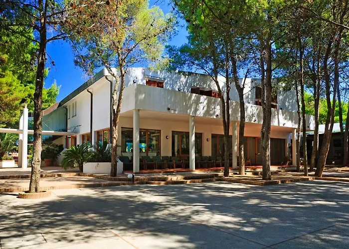 Kyrie Isole Tremiti 4* سان دومينو