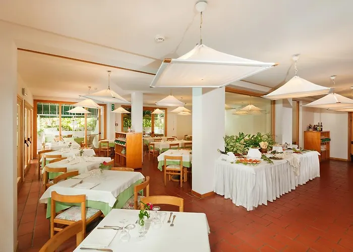 Hotel Kyrie Isole Tremiti 4*