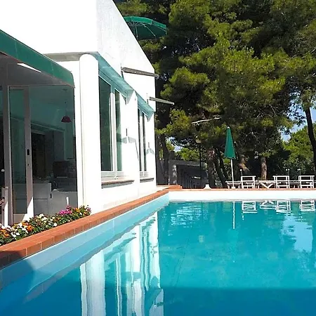 Kyrie Isole Tremiti 4*